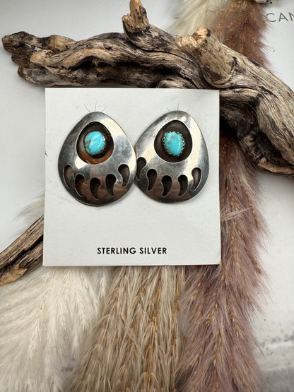 Virgina John Kingman Bear Claw Studs