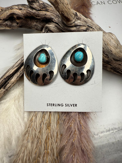 Virgina John Kingman Bear Claw Studs