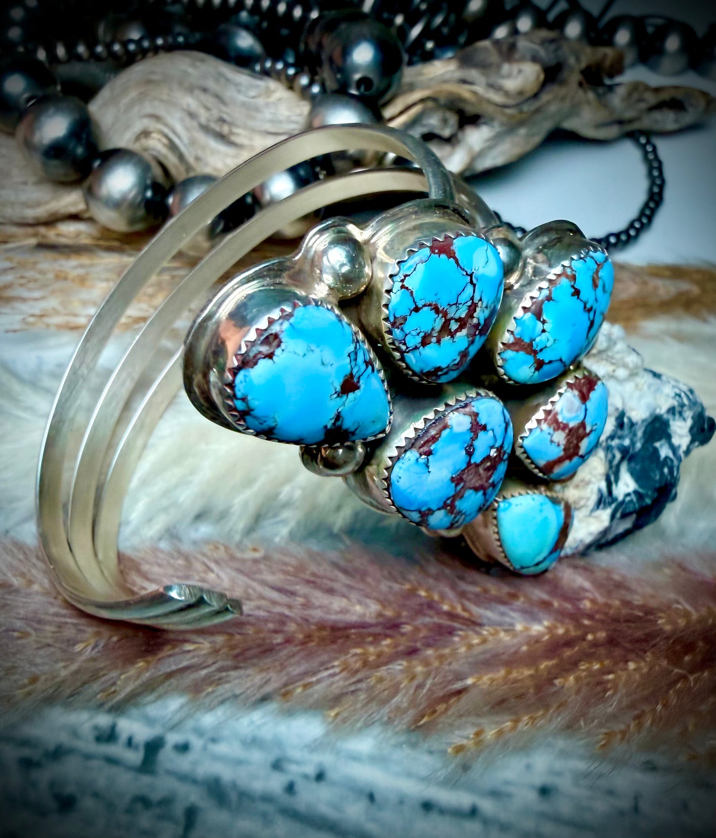 Statement Golden Hills Half Cluster Cuff