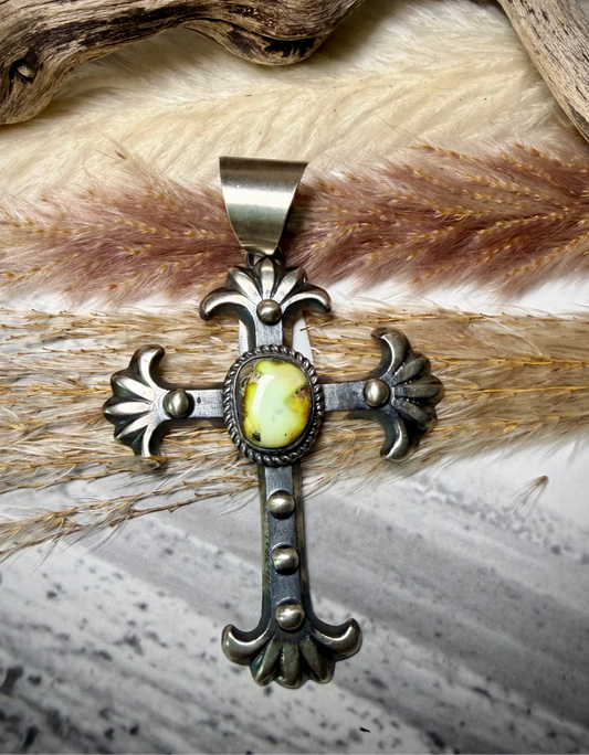 Chimney Butte Palomino Cross