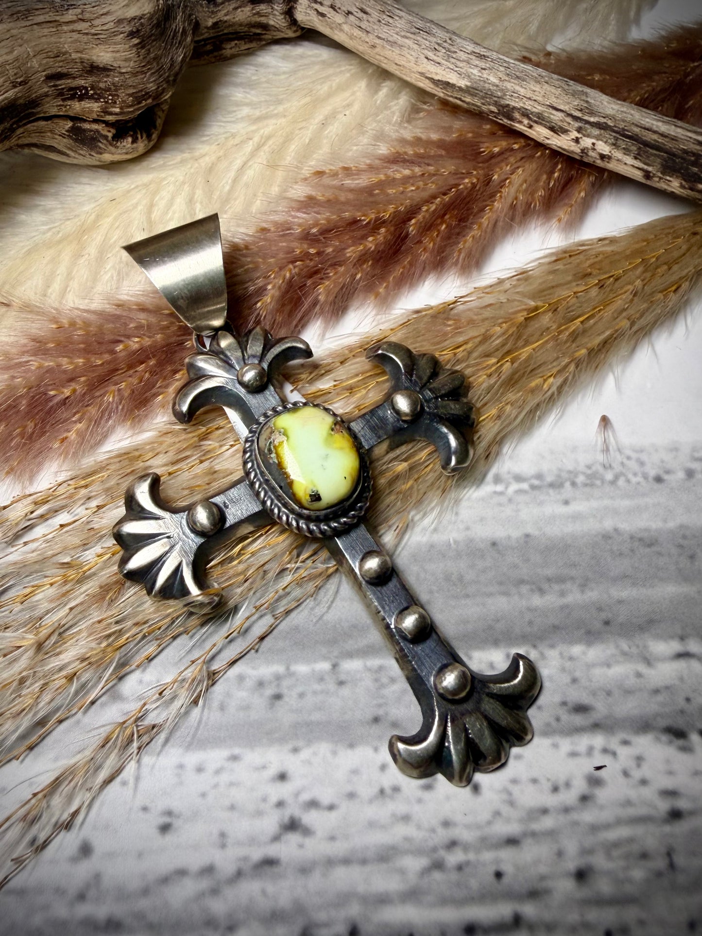 Chimney Butte Palomino Cross