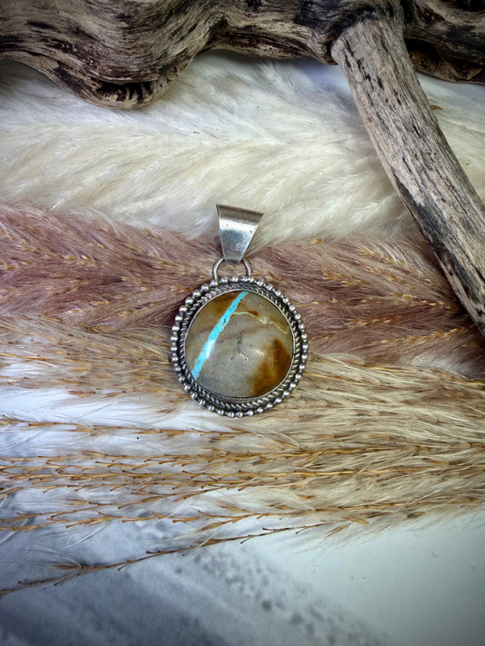 Royston Ribbon Pendant