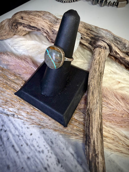 Royston Ribbon Ring