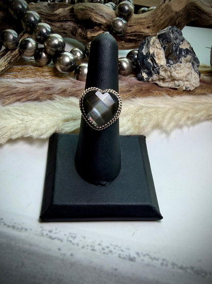 Faceted Abalone Heart Ring- 7