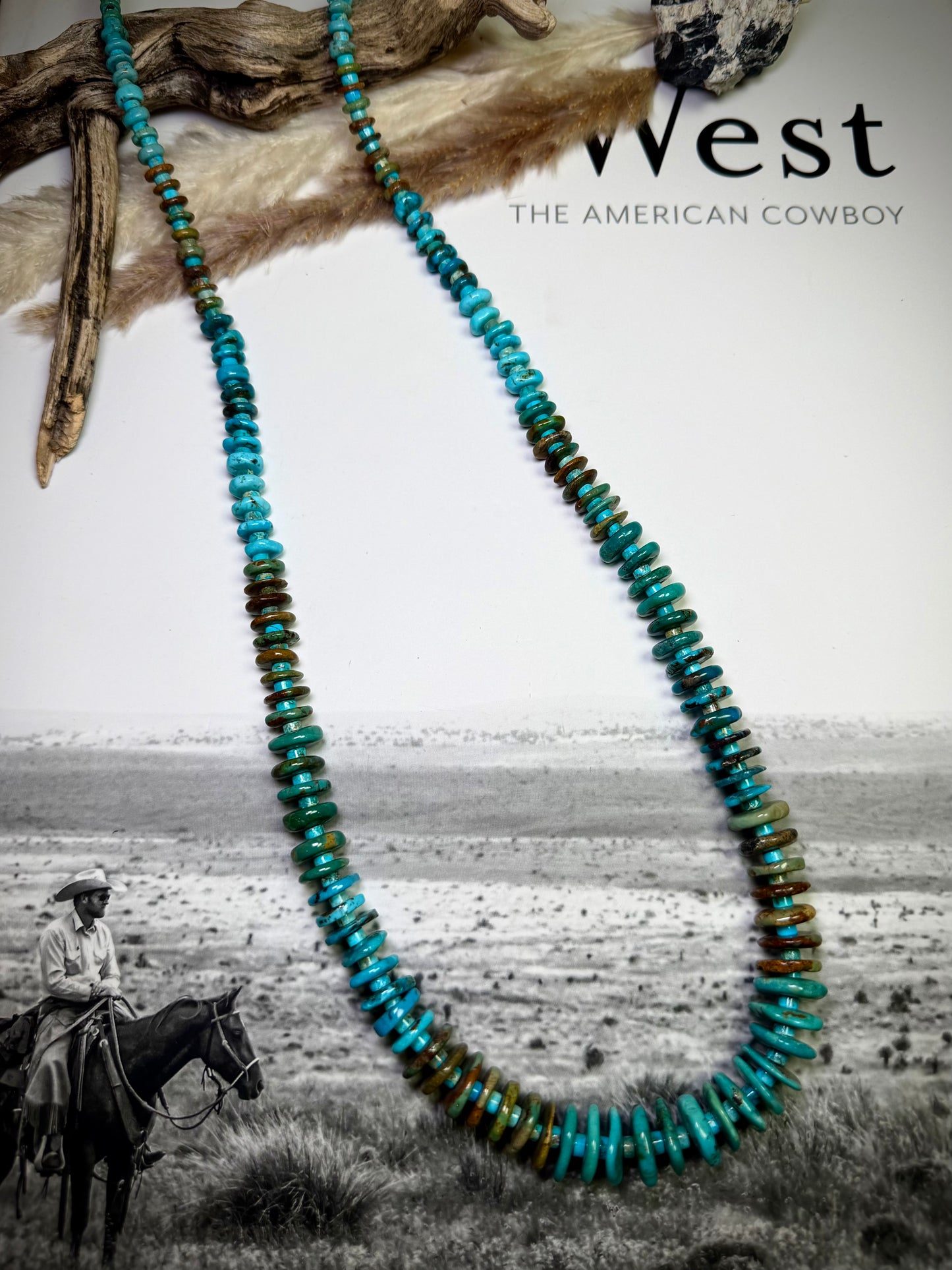 Turquoise Graduated Bead Necklace
