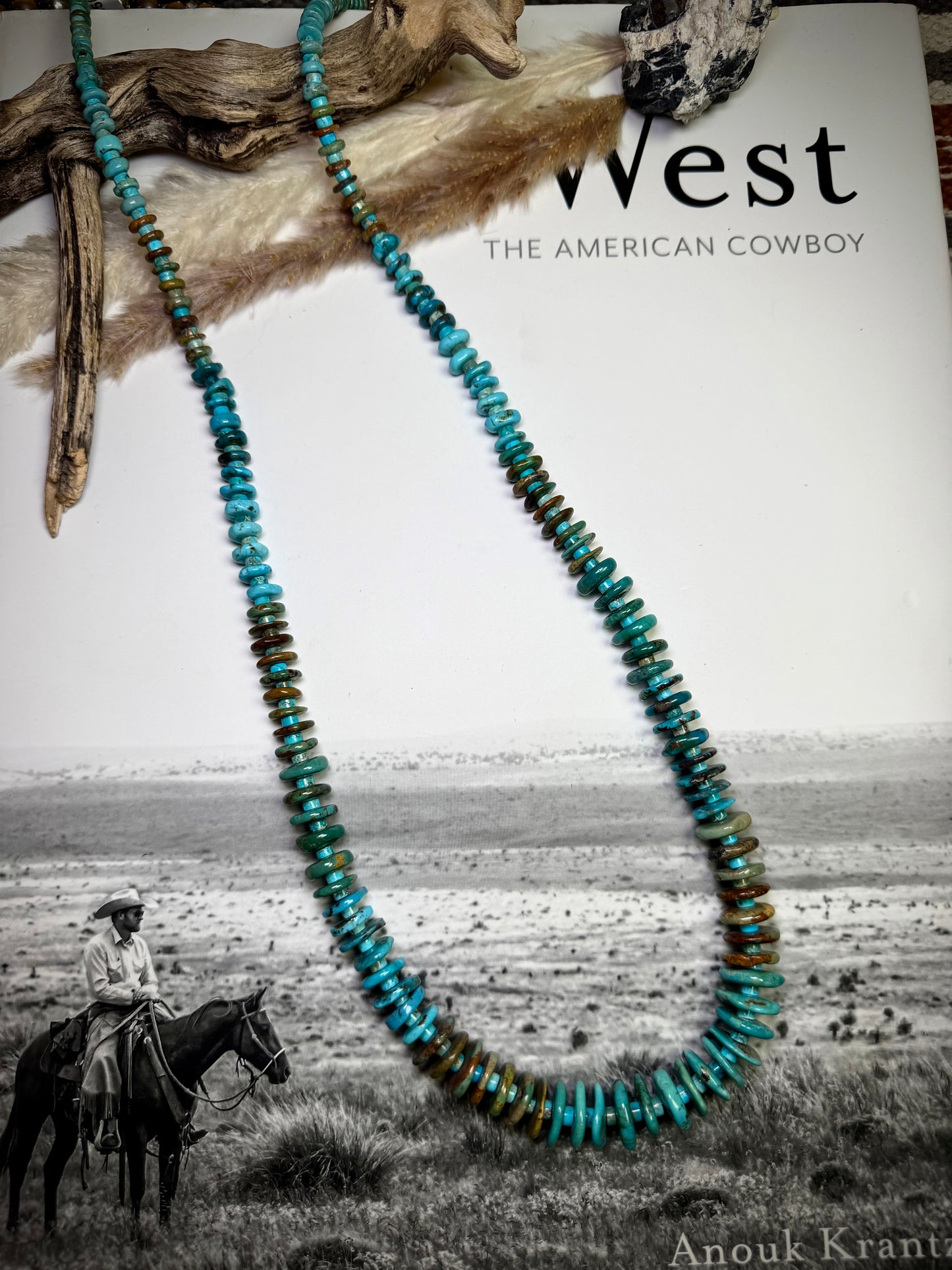 Turquoise Graduated Bead Necklace