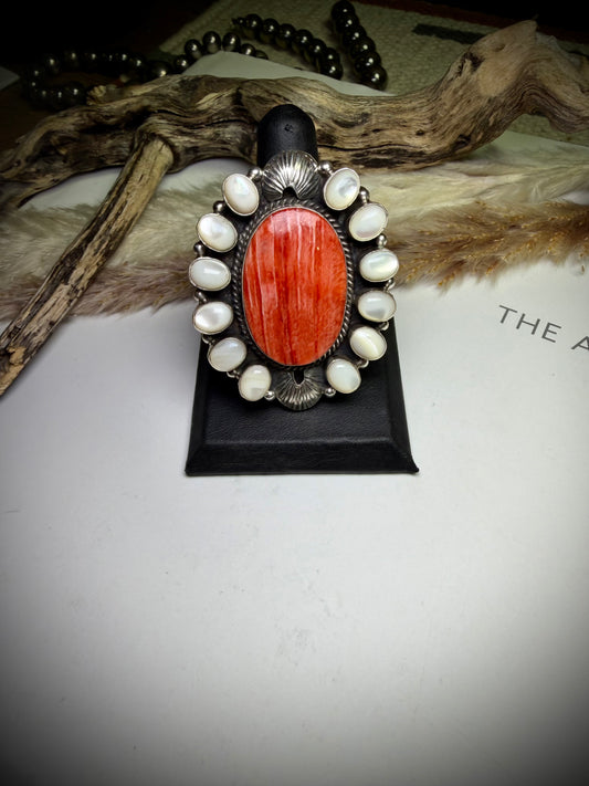 Red Spiny & Mother Of Pearl Adjustable Ring