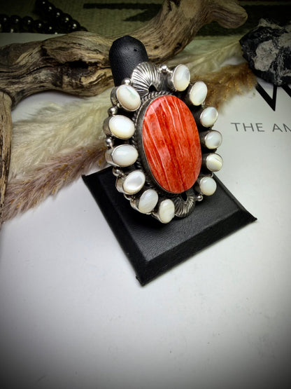 Red Spiny & Mother Of Pearl Adjustable Ring