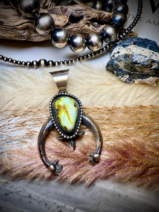 Chimney Butte Palomino Naja