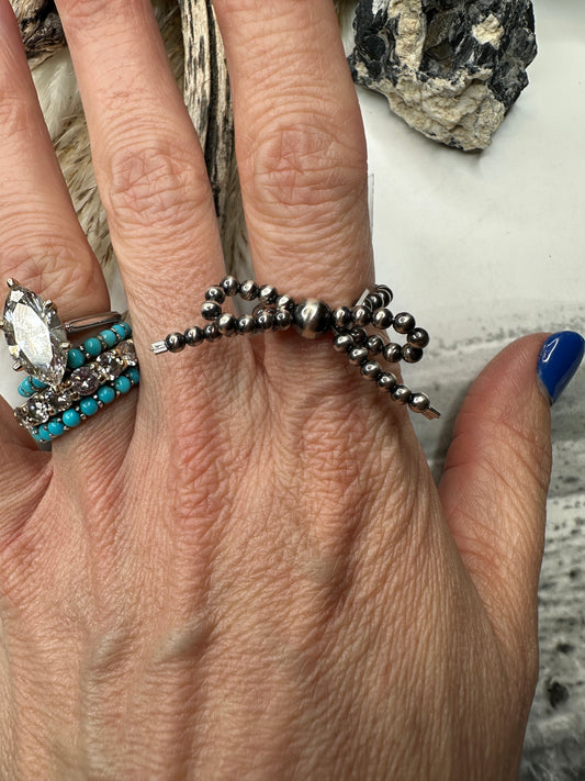 Pearl Bow Stretch Ring