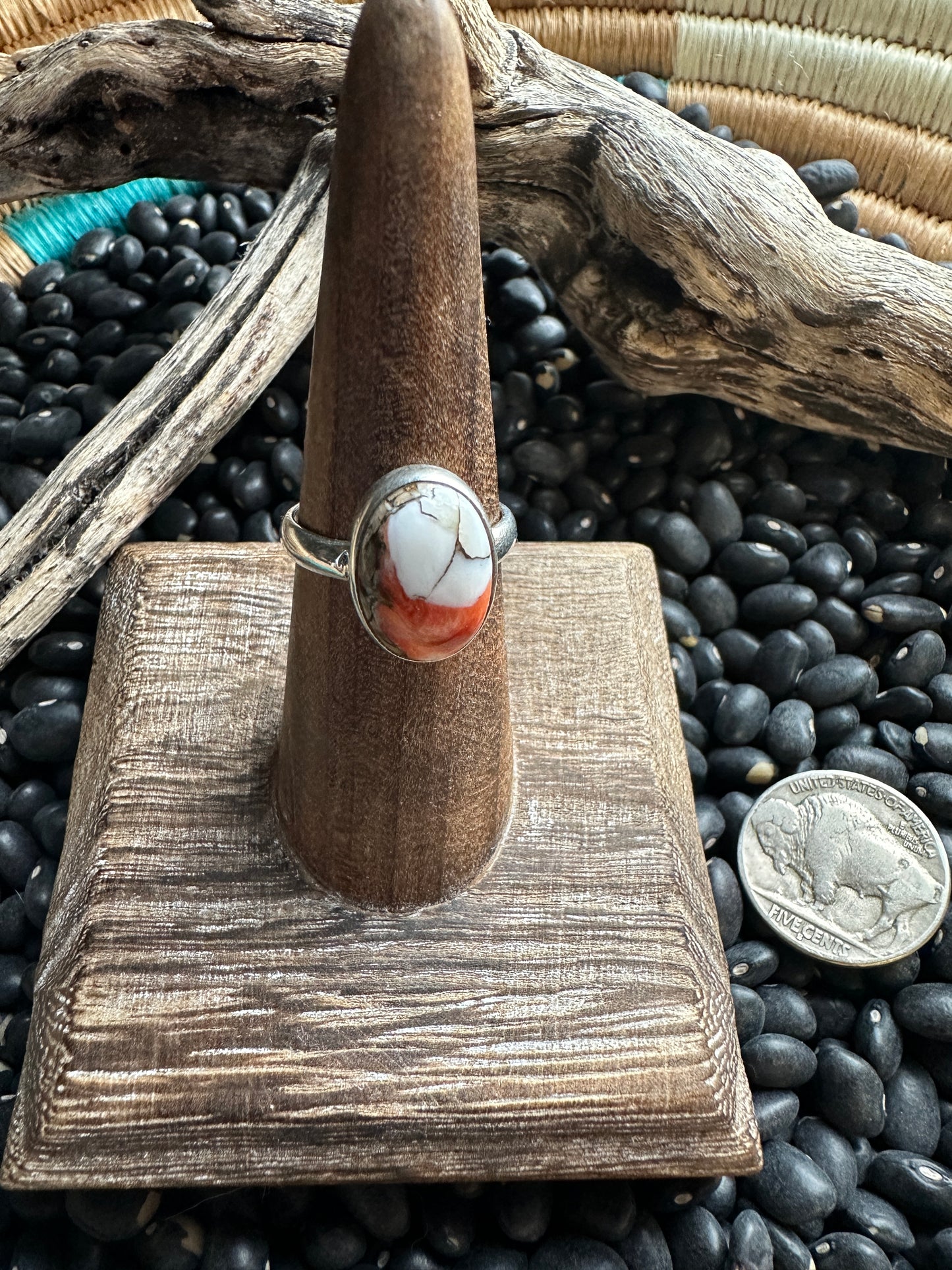 Single Stone Spiny Mo Ring