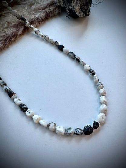 17 1/2" White Buffalo Beaded Necklace