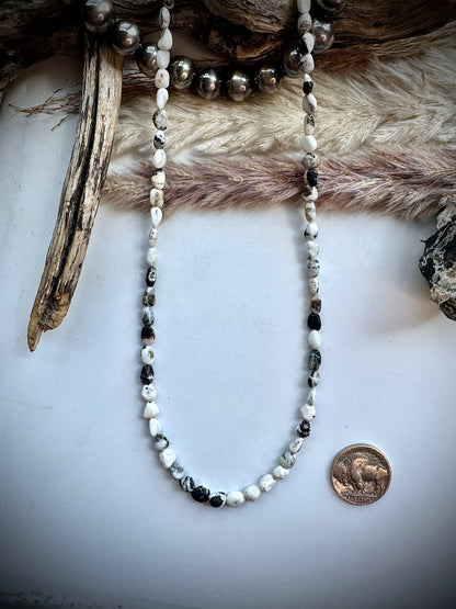 17 1/2" White Buffalo Beaded Necklace
