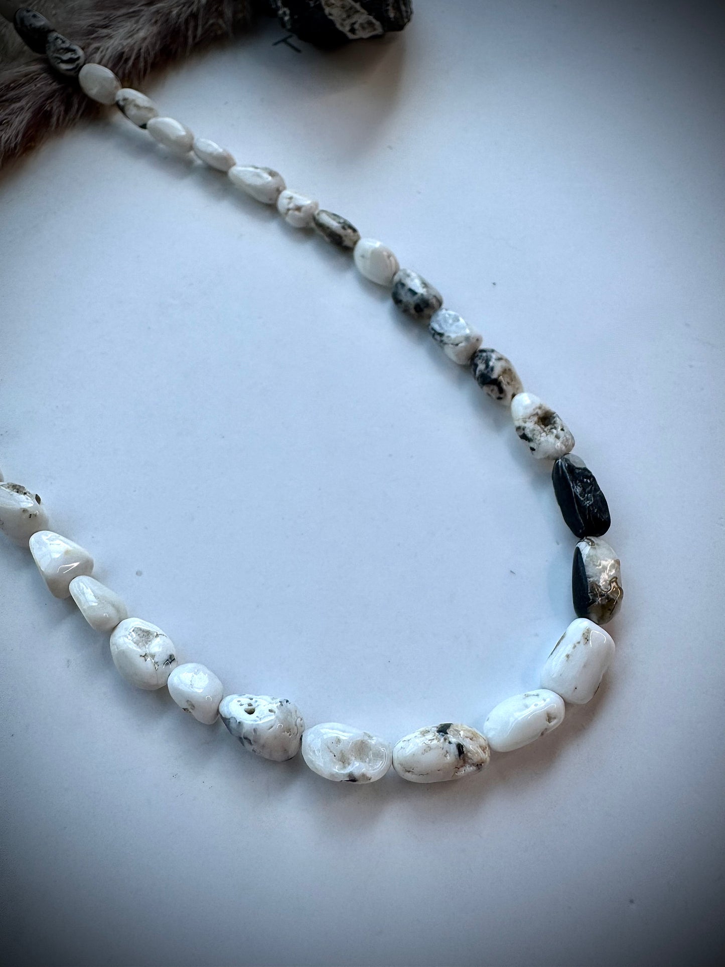 17 1/2" White Buffalo Beaded Necklace