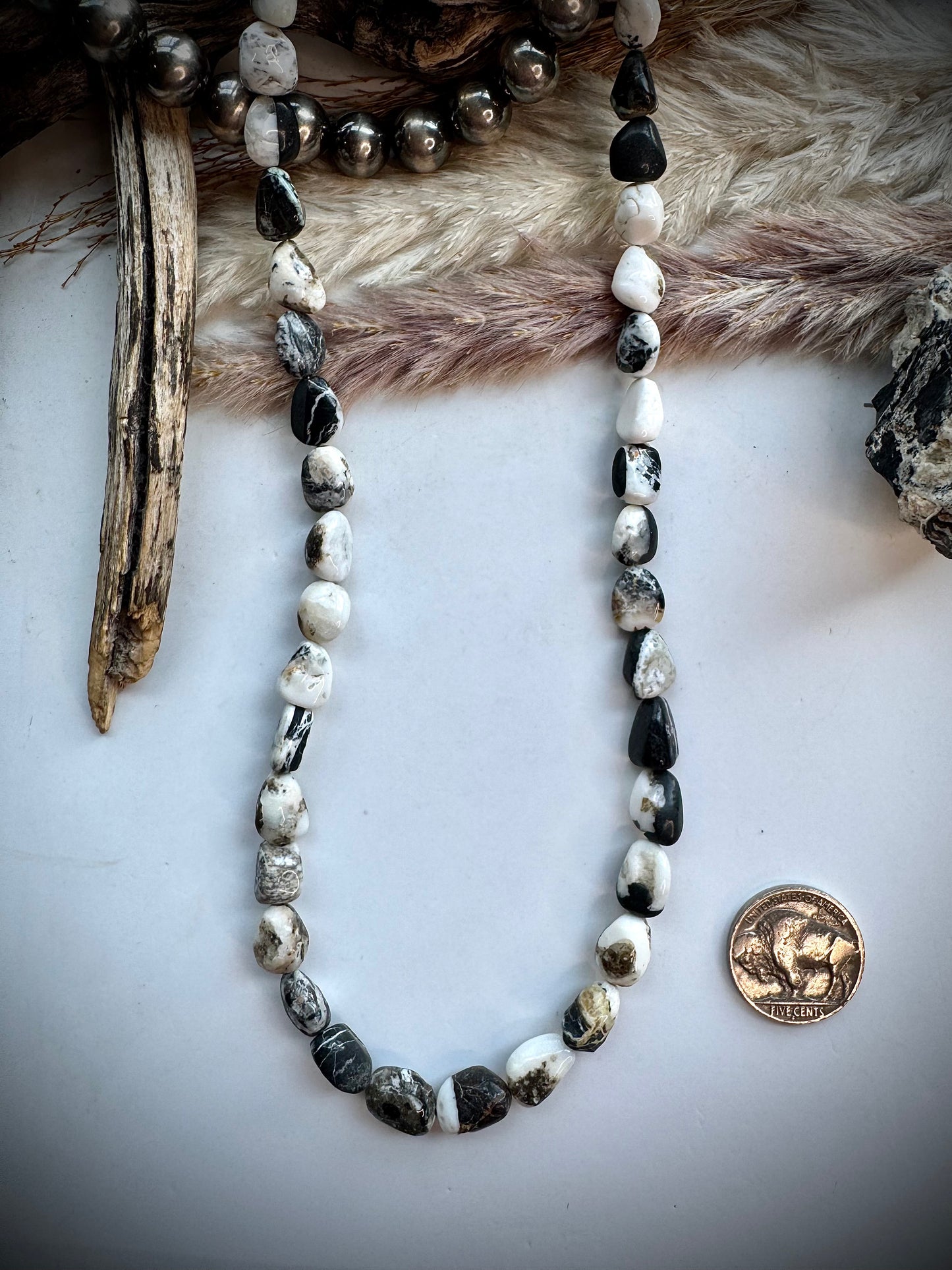 17 1/2" White Buffalo Beaded Necklace