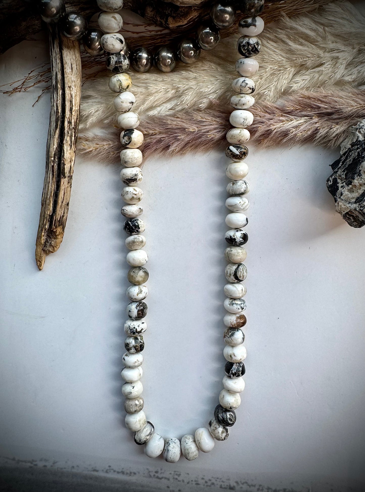 19" White Buffalo Beaded Necklace