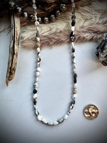 17 1/2" White Buffalo Beaded Necklace