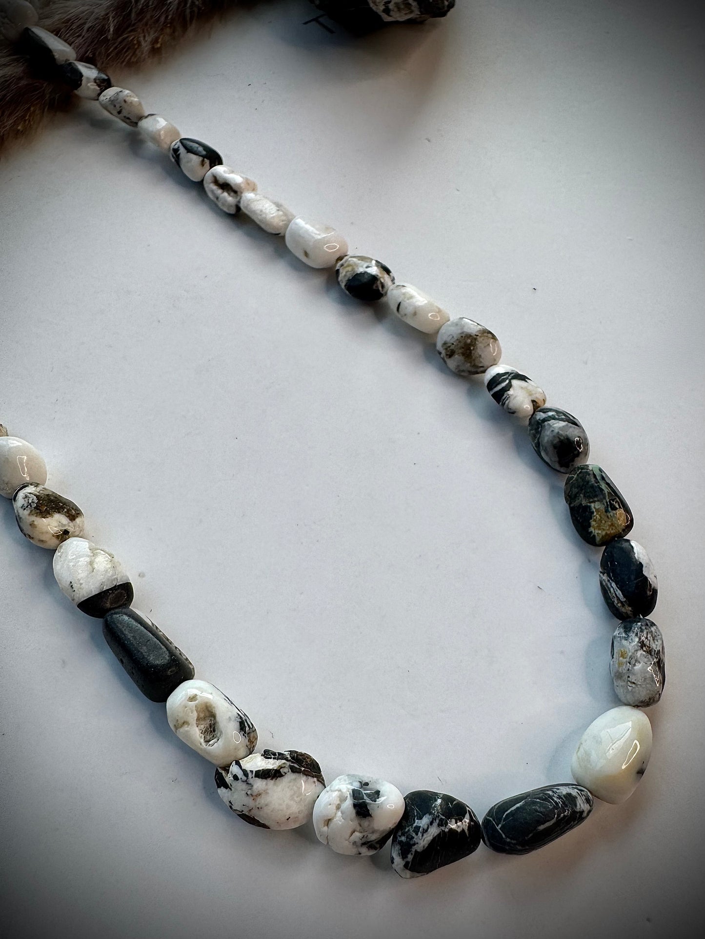 17 1/2" White Buffalo Beaded Necklace