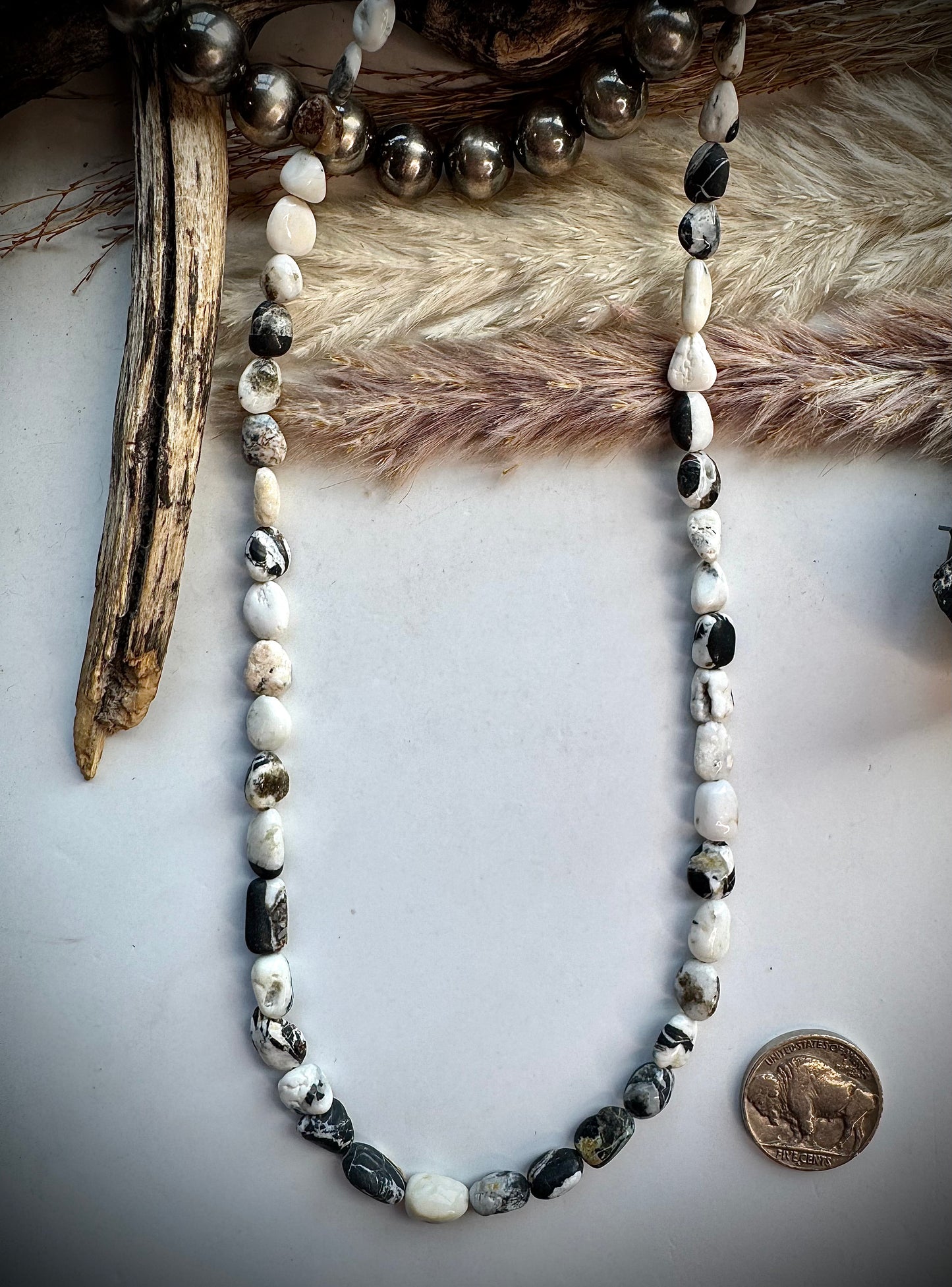 17 1/2" White Buffalo Beaded Necklace