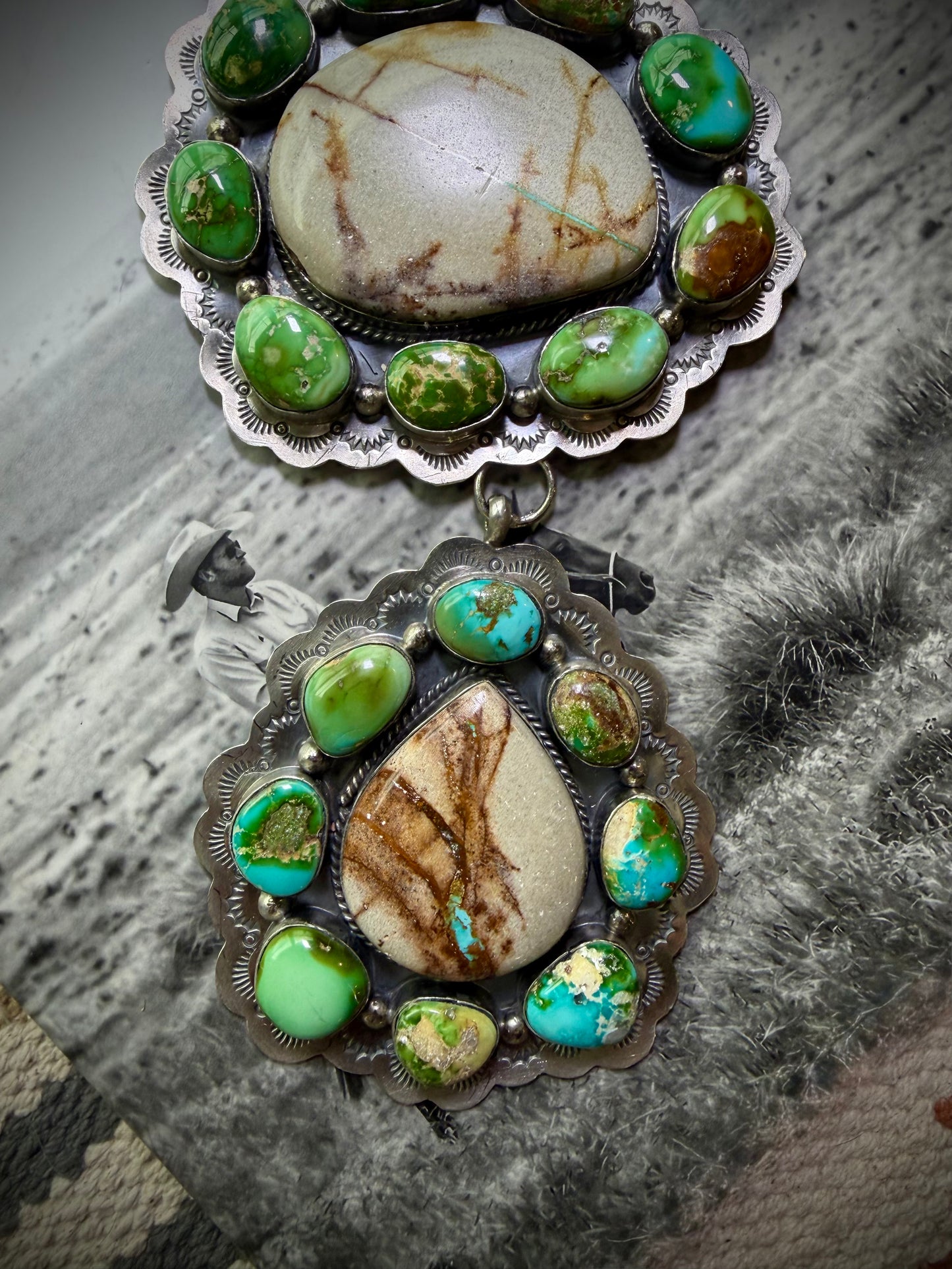 Massive Royston Ribbon & Sonoran Gold Necklace