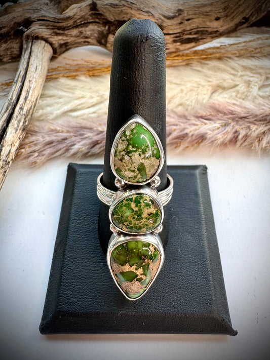 Three Stone Sonoran Gold Crawler Ring- Size 10
