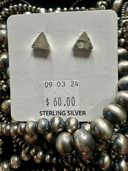 Triangle Stud