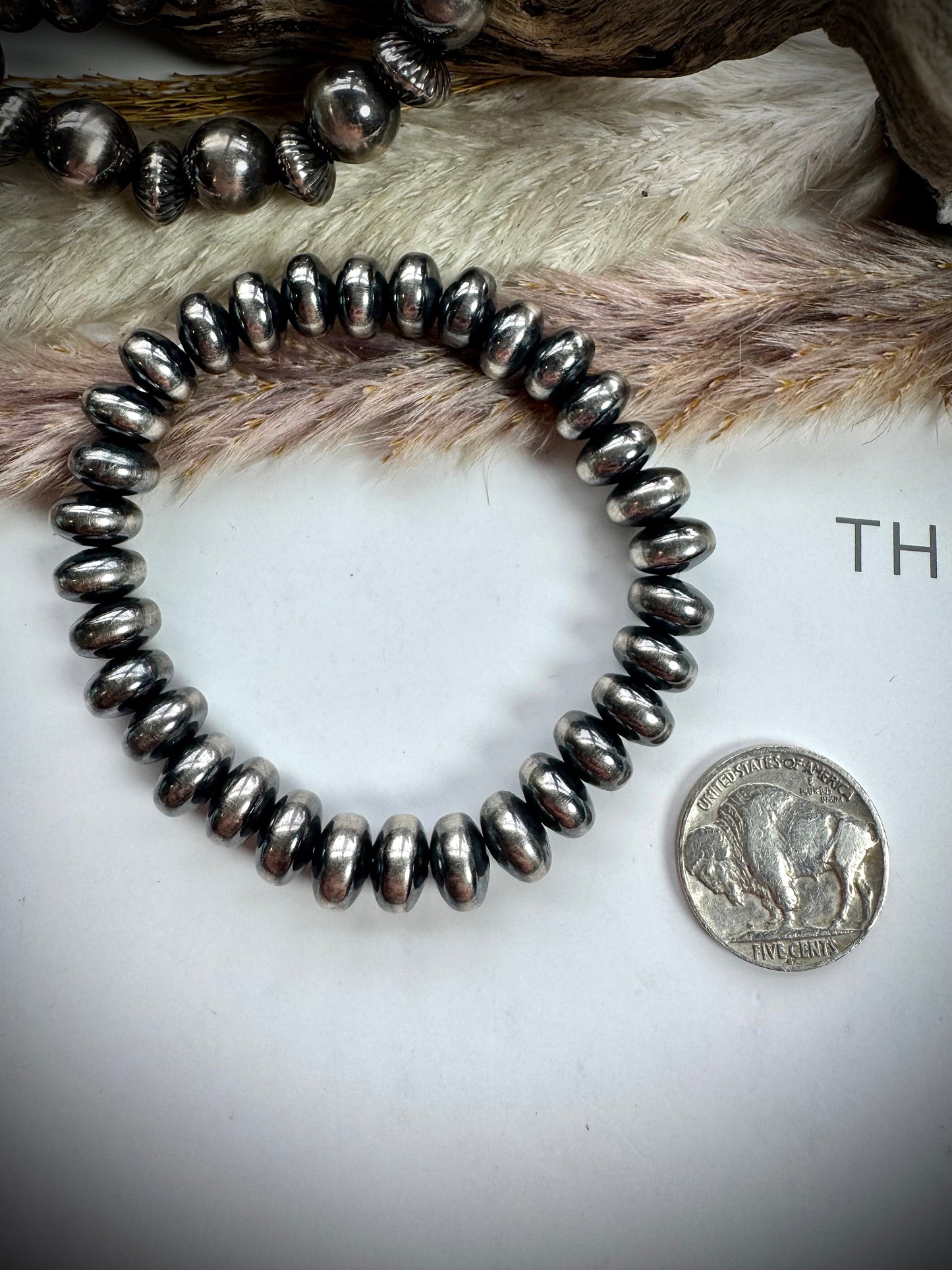 9mm Saucer Pearl Stretch Bracelet