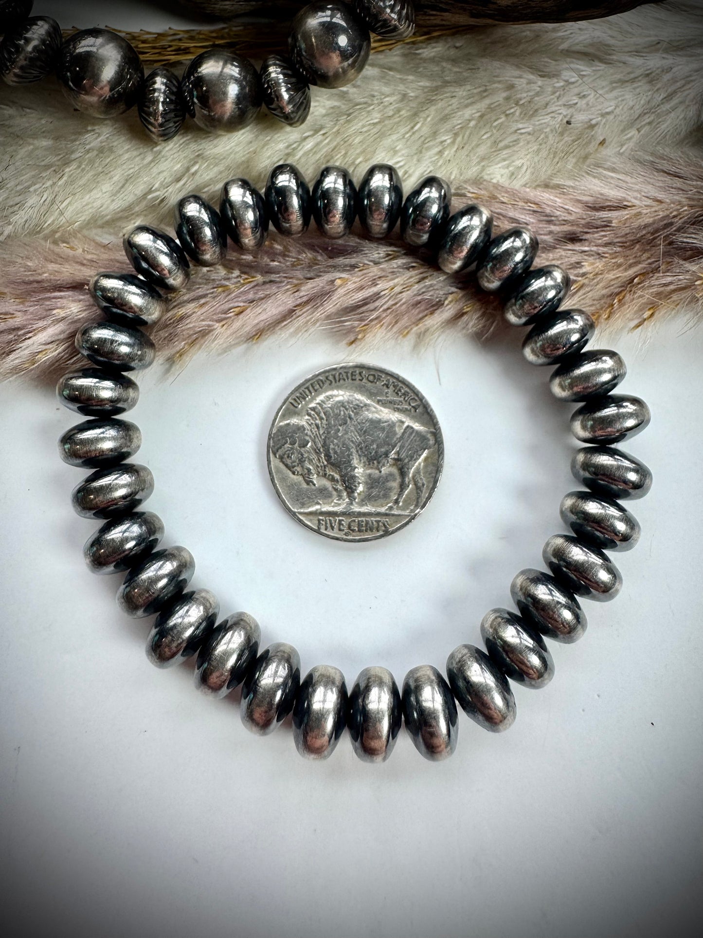 9mm Saucer Pearl Stretch Bracelet