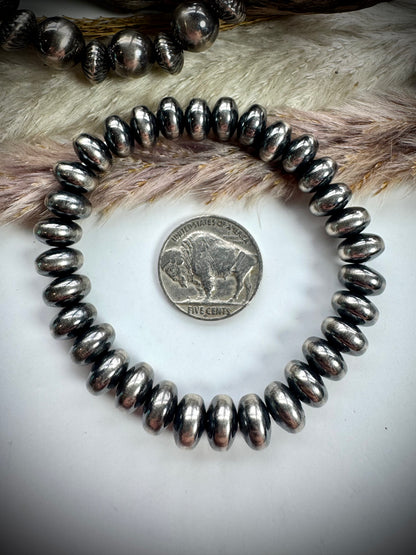 9mm Saucer Pearl Stretch Bracelet