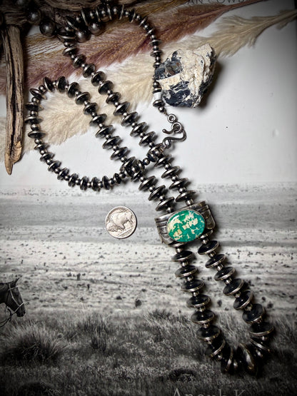 Flip Side Graduated Saucer "Jacla" Style Necklace