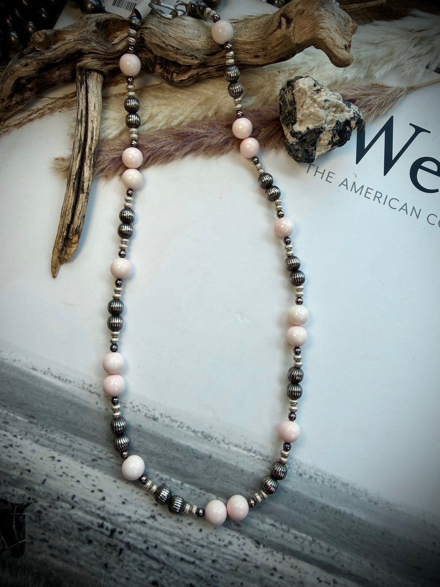 22" Pink Conch & Pearls Necklace