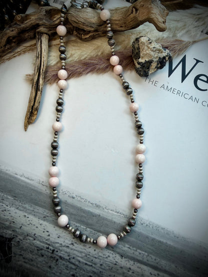 22" Pink Conch & Pearls Necklace