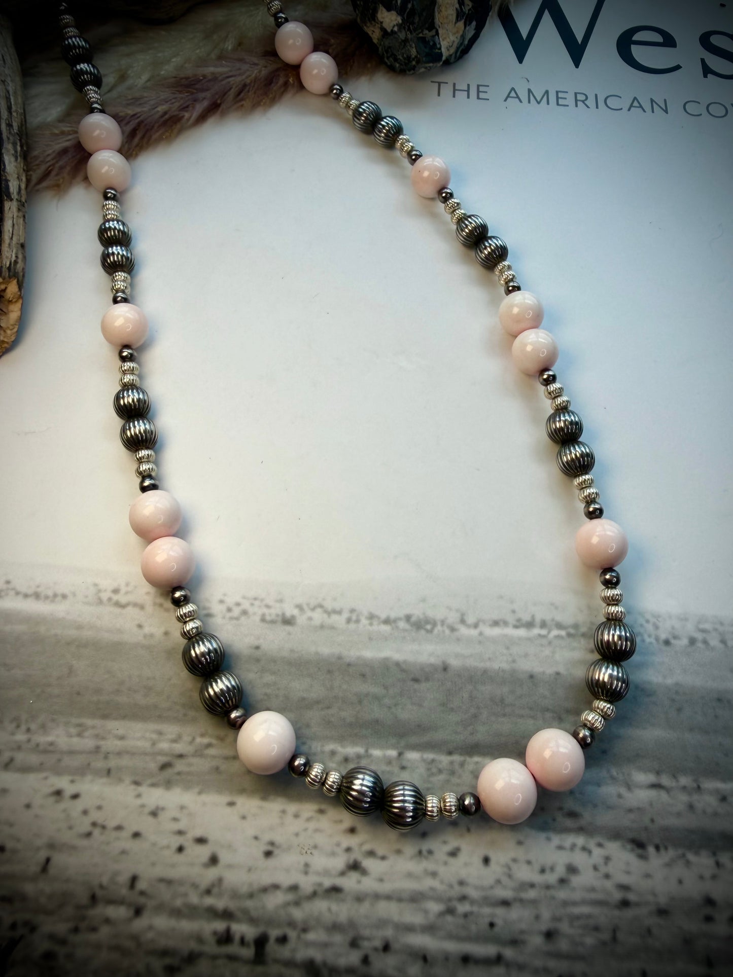 22" Pink Conch & Pearls Necklace