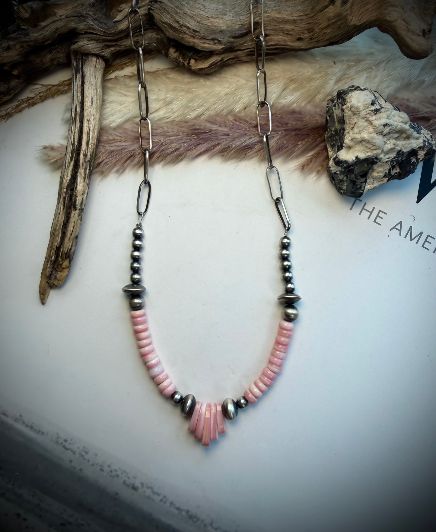 Kevin Shorty Chain with Pink Conch