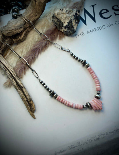 Kevin Shorty Chain with Pink Conch
