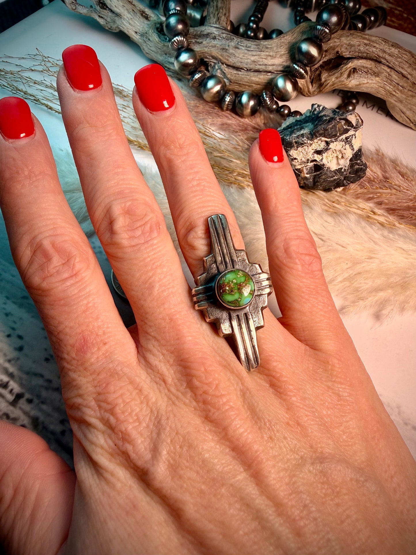 Chimney Butte Sonoran Gold Ring (Size 7 3/4)