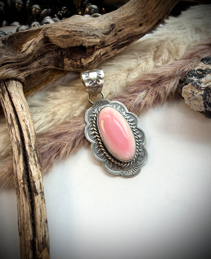 H Joe Pink Conch Pendant