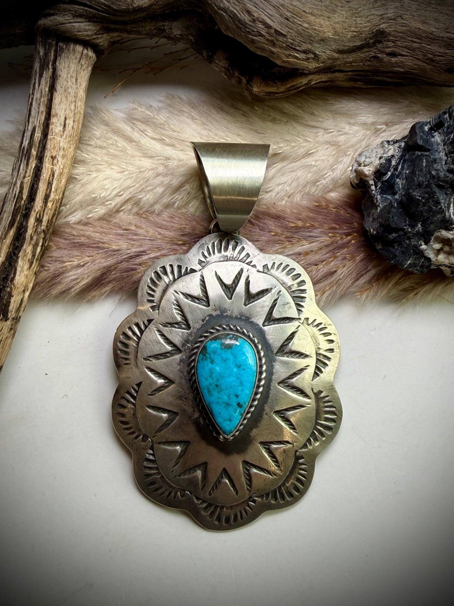 The Concho Pendant