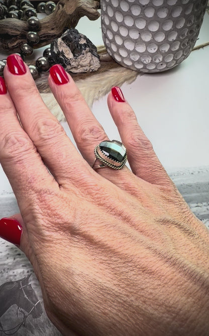 Faceted Abalone Heart Ring- 7